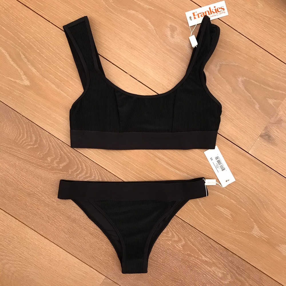 Frankie’s Bikini